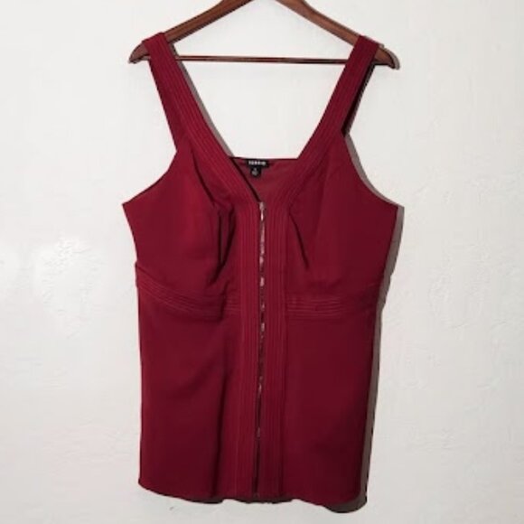 Torrid Women's Fitted Tank Blouse Size 1 (1X or 14/16) - Picture 1 of 4